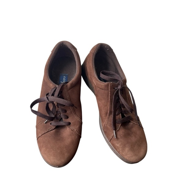 Easy Spirit Brown Suede Sneakers | comfort lace-up shoes size 7 casual support - Picture 3 of 8